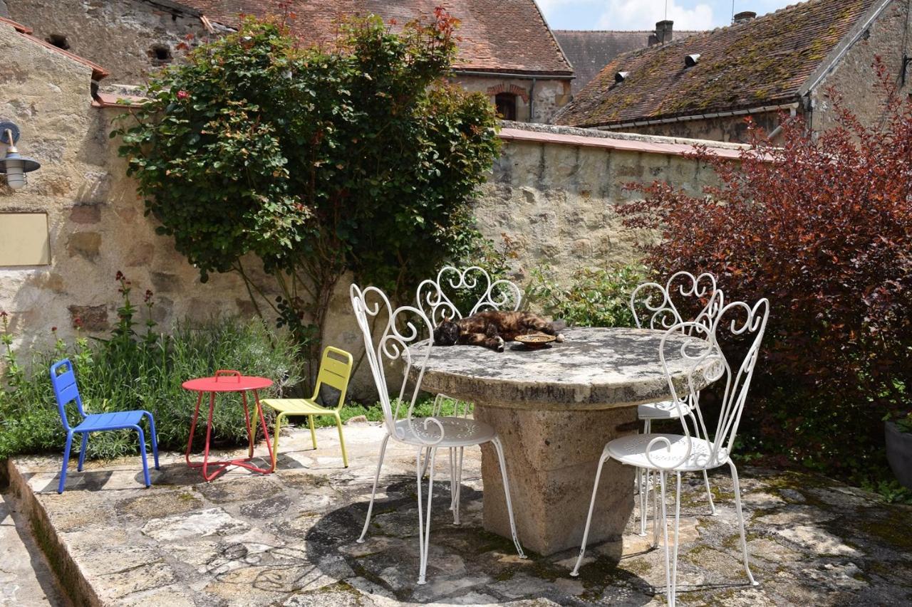 Le Gite Clos Monade Souvigny Eksteriør billede